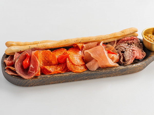 Мясная тарелка