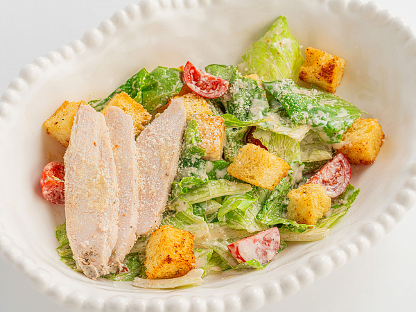 Цезарь с курицей